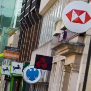 Over 100 UK Bank Branches to Close in 2026: Full List of Lloyds, NatWest & Santander