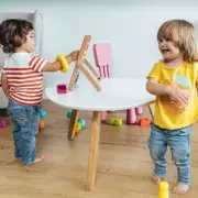 Parenting Hack: The Garden Rake Trick That Instantly Transforms Messy Rooms