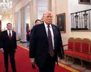 Poll: 61% of Americans Disapprove of Trump's Foreign Policy Amid Venezuela and Greenland Moves