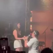 Public Proposal Disaster at Gig: Woman Flees Stage After Rejection