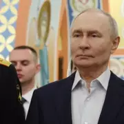 Putin Rejects Ukraine Peace Plan, Brands UK Troops 'Legitimate Targets'