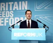 Robert Jenrick Defects to Reform UK: A Major Blow to Kemi Badenoch's Conservatives