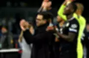 Rosenior Hails Young Chelsea's Champions League Comeback Victory in Naples