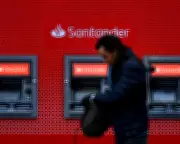Santander UK to Shutter 44 Branches Amid TSB Takeover Plans