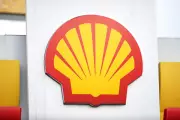 Shell shares drop 2.7% on weak trading and chemicals loss