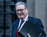 Starmer Denies Digital ID Shift is a U-Turn Amid Tory 'Chaos' Claims