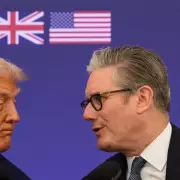 Starmer's Diplomatic Tightrope: PM Warns Trump Over Greenland Tariff Threats