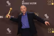 Stephen Graham's Golden Globe Left at Airport After 35-Minute Dash