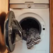 Stop Using Fabric Softener: 35p White Vinegar Hack Prevents Mould