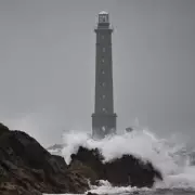 Storm Goretti LIVE: 100mph Winds Trigger Rare Red Alert and Emergency Phone Alerts