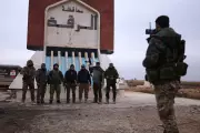 Syrian Forces Seize Strategic Raqqa Town in Eastward Push Against Kurdish-Led SDF