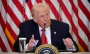 Trump Threatens Tariffs Over Greenland, Bipartisan US Delegation Rallies in Denmark
