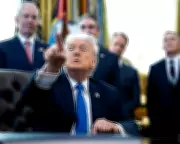 Trump's Monumental Vision: 250ft 'Independence Arch' to Tower Over Washington DC