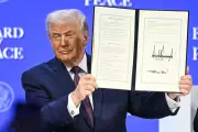 UK and Allies Snub Trump's Gaza Peace Board Over Putin Inclusion and $1bn Fee