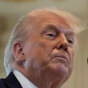 UK Defies Trump's Greenland Tariff Threats, Insists Position 'Non-Negotiable'