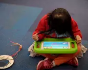 UK Government to Issue First Screen Time Guidance for Toddlers Amid Growing Concerns