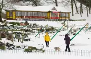 UK School Closures: How Snow and Ice Disruptions Are Decided