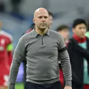 Van Dijk Defends Slot After 'Disrespectful' Question About Alonso