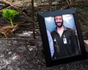 Witnesses Contradict Trump Officials Over Alex Pretti Shooting in Minneapolis