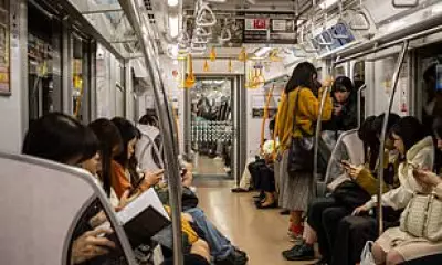 Japanese Locals Reveal Top 10 Annoying Tourist Train Behaviours in New Survey