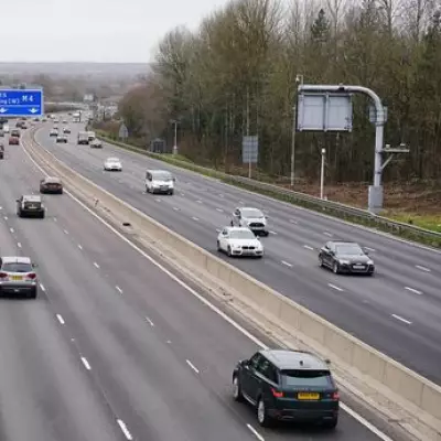M4 Motorway Shut in Both Directions in Berkshire After Police Chase and Pylon Damage