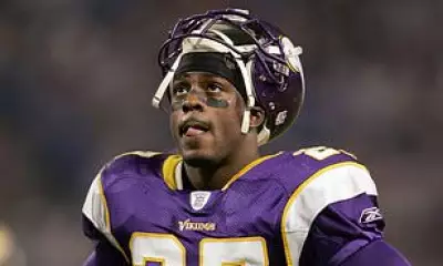 Minnesota Vikings Mourn Former Player Ronyell Whitaker's Death