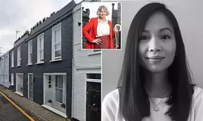 Notting Hill Couple Ordered to Remove Planters After Neighbour Feud