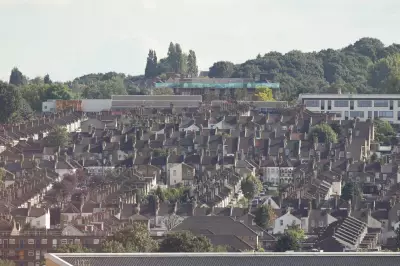 UK House Sales Drop 5% in January, Marking First Significant Dip Since Summer