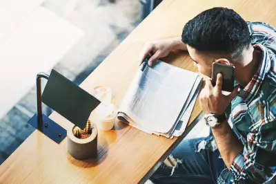 UK Job Vacancies Plunge to Lowest Level Since Covid Pandemic Peak