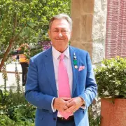 Alan Titchmarsh Recommends Winter-Flowering Cherry for Compact Gardens