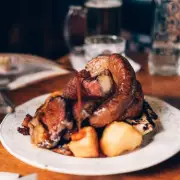 American TikToker's Verdict on London's 'Best' Sunday Roast: Gravy Too Watery