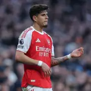 Arsenal's Hincapie Eligible to Face Parent Club Bayer Leverkusen in Champions League