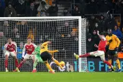 Arsenal's Title Hopes Dented After Dramatic 2-2 Draw With Wolves