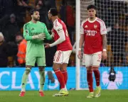 Arsenal's Title Hopes Dented as Wolves Stage Dramatic Late Comeback