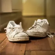 Banish Footwear Odours with This Common Kitchen Ingredient, Experts Reveal