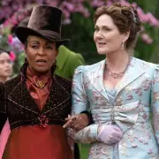 Bridgerton Star's Past Role as Tracy Beaker's Mum Stuns Fans