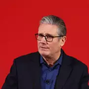 Cabinet Rallies to Defend PM Starmer as Sarwar Demands Resignation