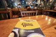 Cracker Barrel Implements Strict Travel Dining Policy Amid Financial Struggles