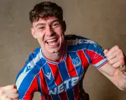 Crystal Palace Shatter Transfer Record with £48m Strand Larsen Signing