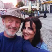 Daughters Urge Awareness After Father's Rapid Pancreatic Cancer Death