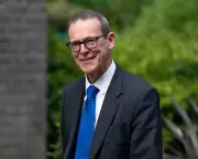 Former Foreign Office Chief Urges More Scrutiny in Cabinet Secretary Appointment