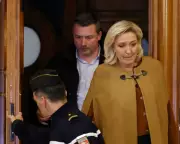 French Prosecutors Urge Court to Uphold Marine Le Pen's Election Ban