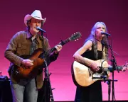 Gillian Welch and David Rawlings Deliver Exquisite Americana Show in Toowoomba
