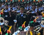 Global Snapshot: From Dancing Robots to Military Parades in Daily Photos