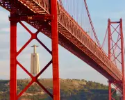 Global Snapshot: From Lisbon's Cristo Rei to London's Pancake Races