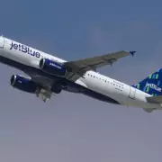 JetBlue Emergency Landing Forces Newark Airport Shutdown and Passenger Evacuation