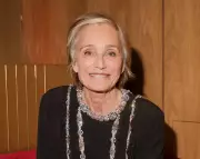 Kristin Scott Thomas Criticises Male Theatre Critics Over Female Play Understanding