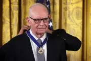 Lee Hamilton, Indiana Statesman and 9/11 Panel Leader, Dies at 94