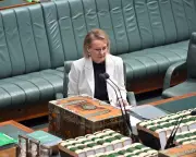 Liberal Party Nears Decision to Oust First Female Leader, Taylor's Supporters Confident