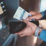 Lloyds, Barclays, Santander Offer Up to £500 for Current Account Switches